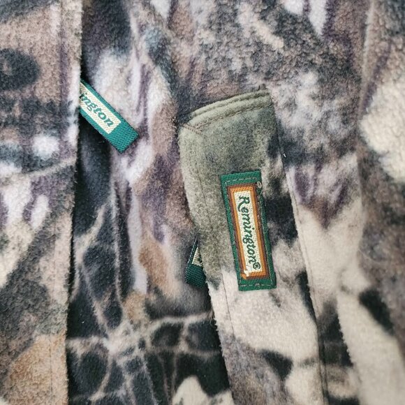 Remington Camouflage Hunting Jacket - Picture 7 of 7